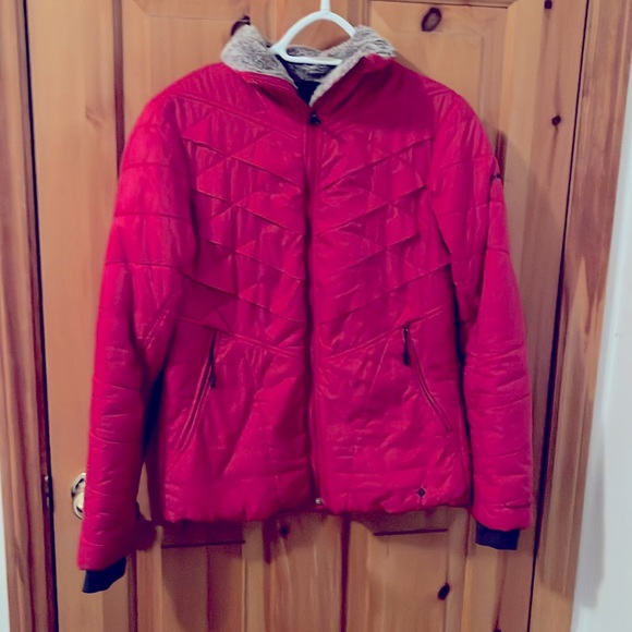 Colombia's thermal comfort omni-heat - Picture 1 of 2